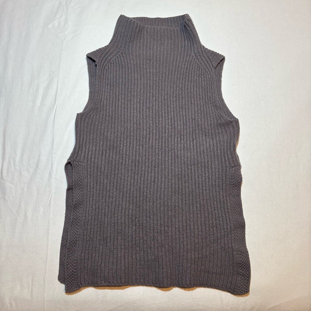 Wilfred Artizia Sweater Vest Sz Sm 100% Wool Mauve Turtleneck Minimalist